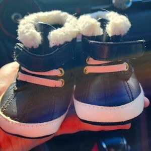 Toddler girls' boots size 4